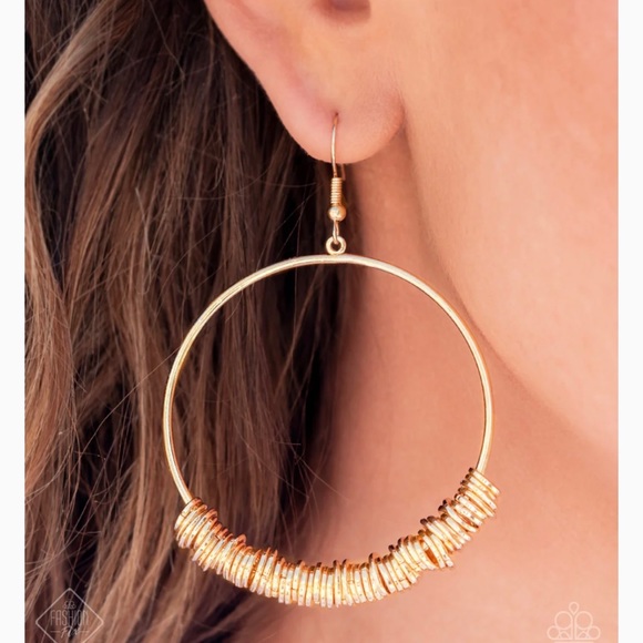 Retro Ringleader - Gold Earrings - Picture 2 of 2